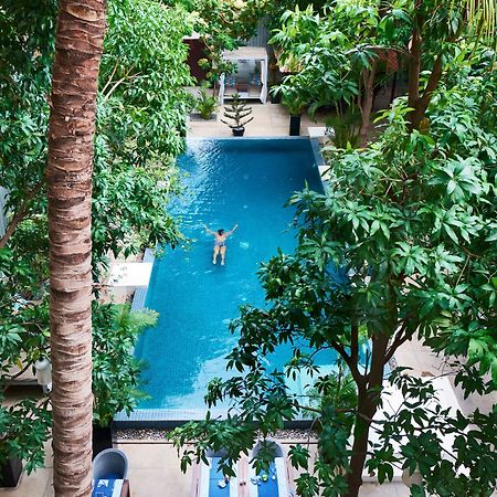 Blue Lime Phnom Penh Hotel Buitenkant foto