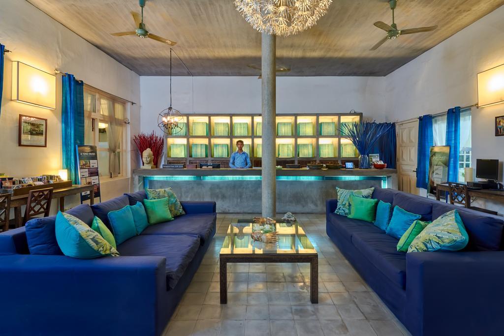 Blue Lime Phnom Penh Hotel Buitenkant foto