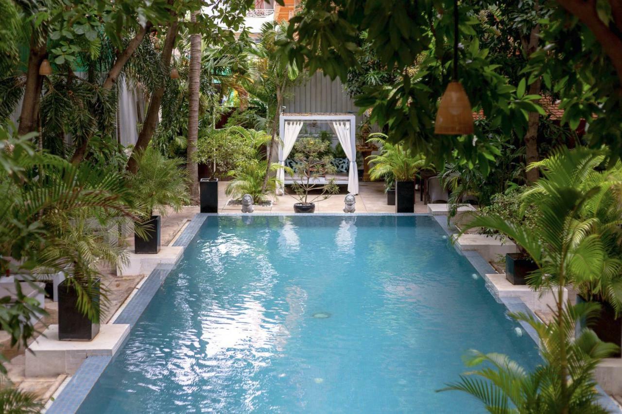 Blue Lime Phnom Penh Hotel Buitenkant foto
