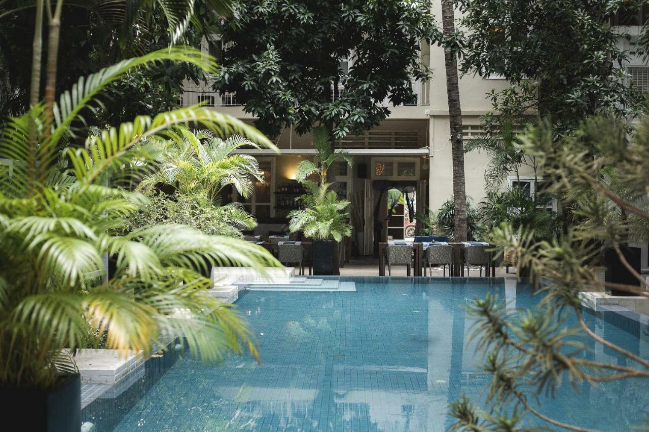 Blue Lime Phnom Penh Hotel Buitenkant foto